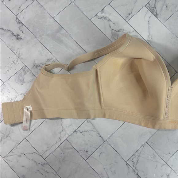 NWOT Cacique Lane Bryant Womens Bra Cream Lightly Lined NO WIRE 40C - Picture 7 of 10